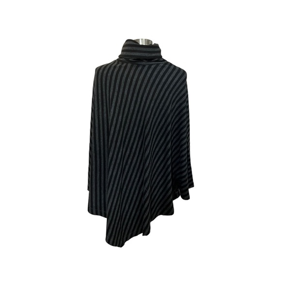 Soft Surroundings Presley Poncho Grey Black Stripes Asymmetrical One Size - Picture 4 of 6